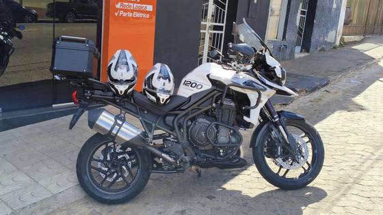 TRIUMPH TIGER 1200 XR 